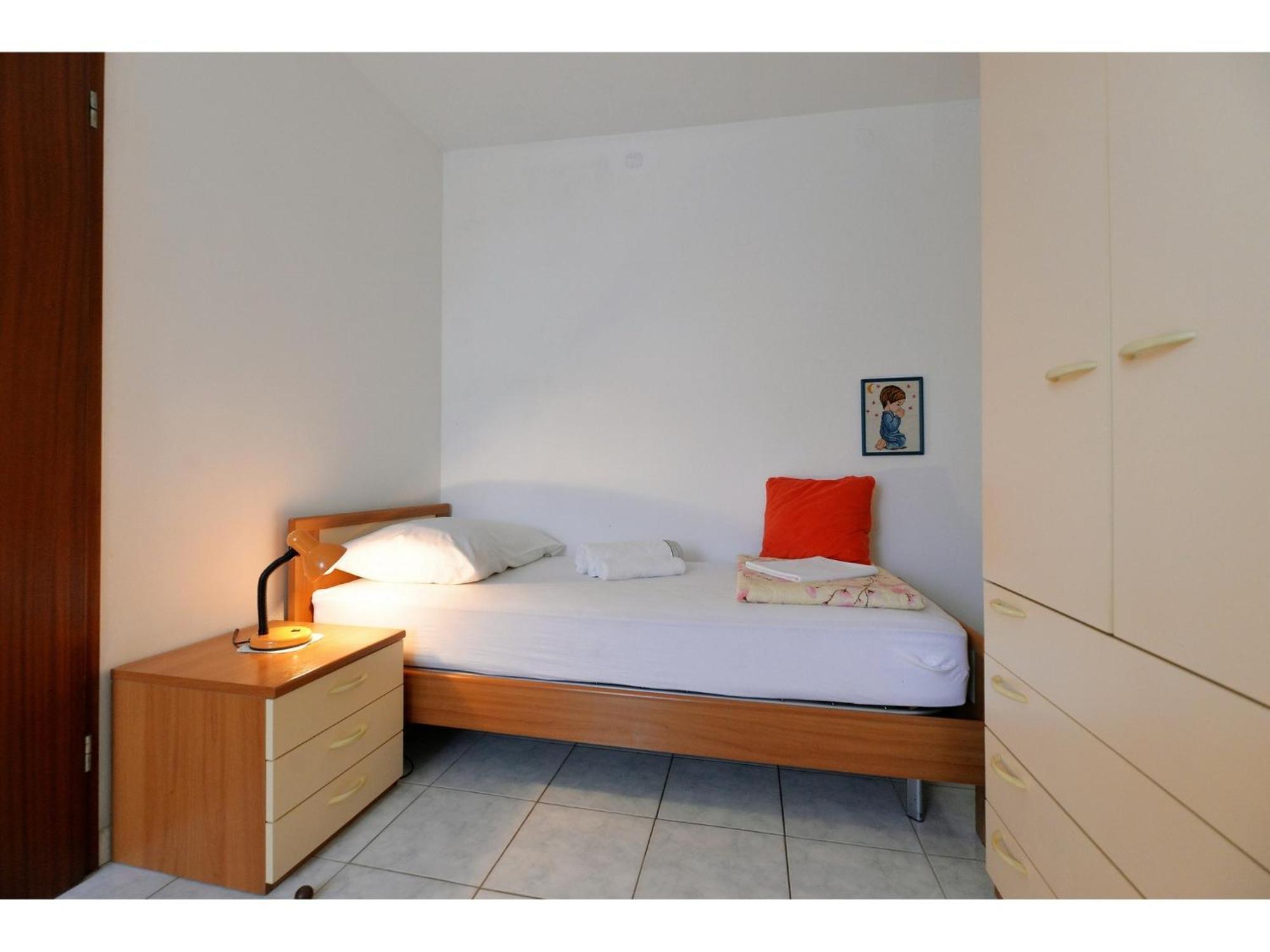 Apartments Kostelic Murter Rum bild