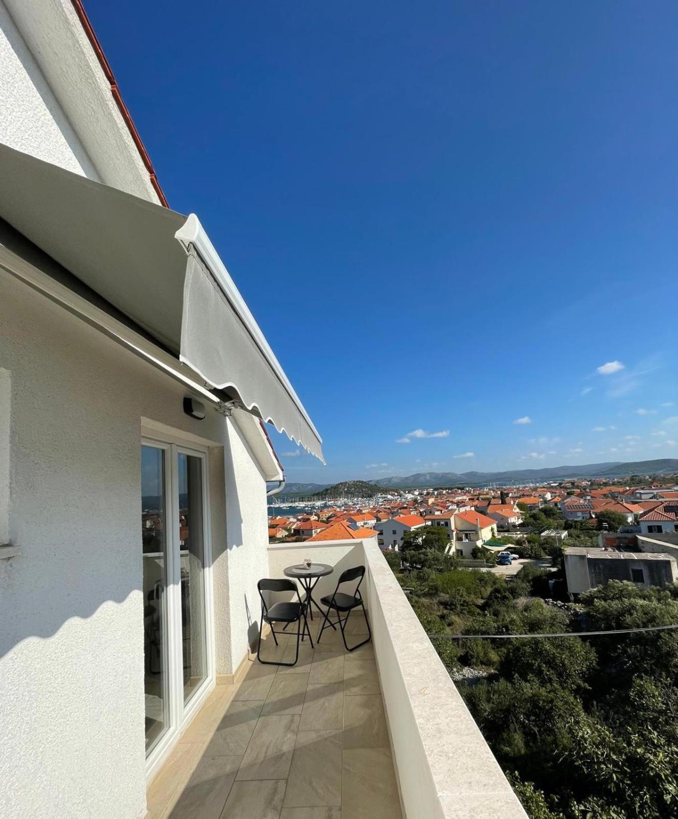 Apartments Kostelic Murter Rum bild